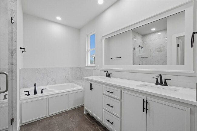 Building Photo - 1229 Bunker Dr
