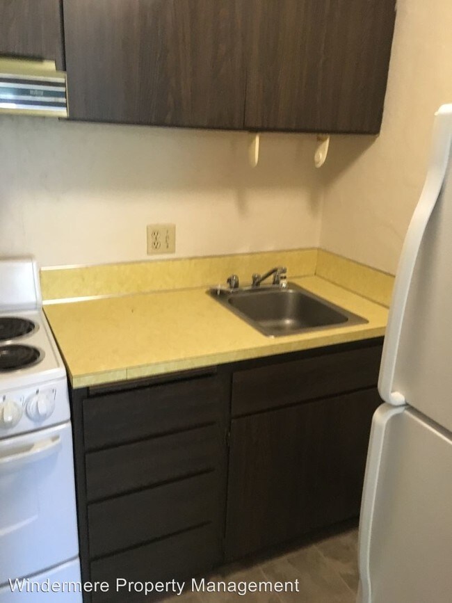 Building Photo - 3422 Northwest Ave