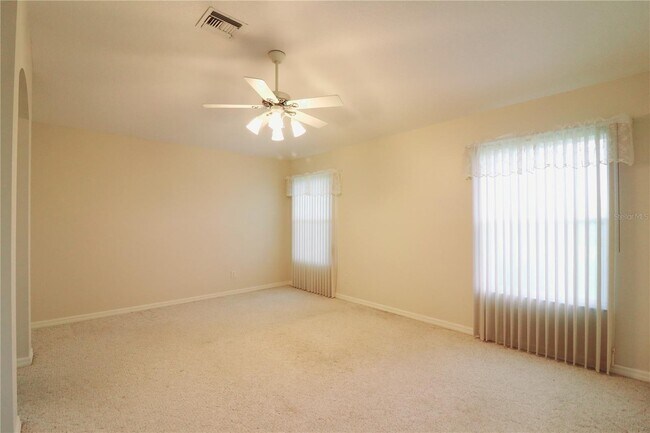 Building Photo - 5316 Sir Churchill Dr