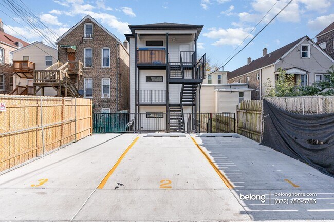 Building Photo - 2132 S Fairfield Ave