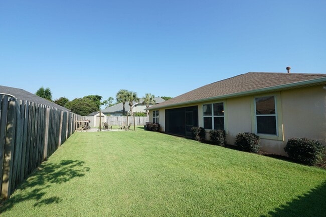 Building Photo - Charming 3-Bedroom Home in Peaceful Cul-de...