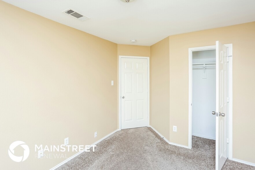 Building Photo - 1512 Yellowbird Ct