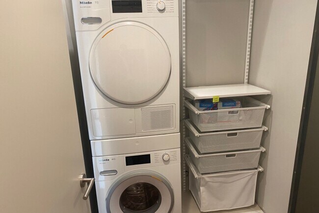 Building Photo - 2222 Neilson Way