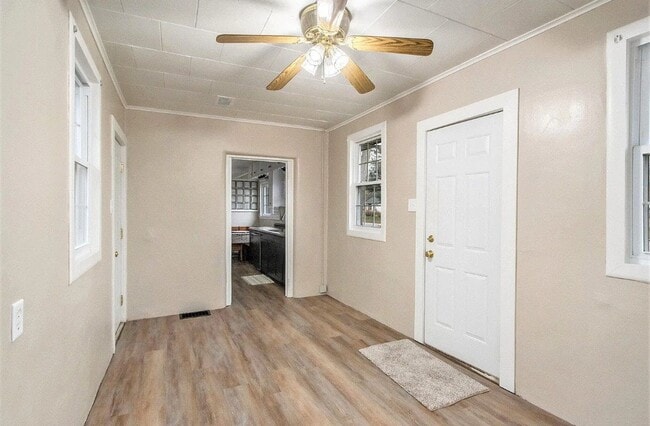 Building Photo - 112 Sigel Ave