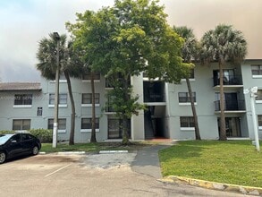 Building Photo - 7200 NW 179th St