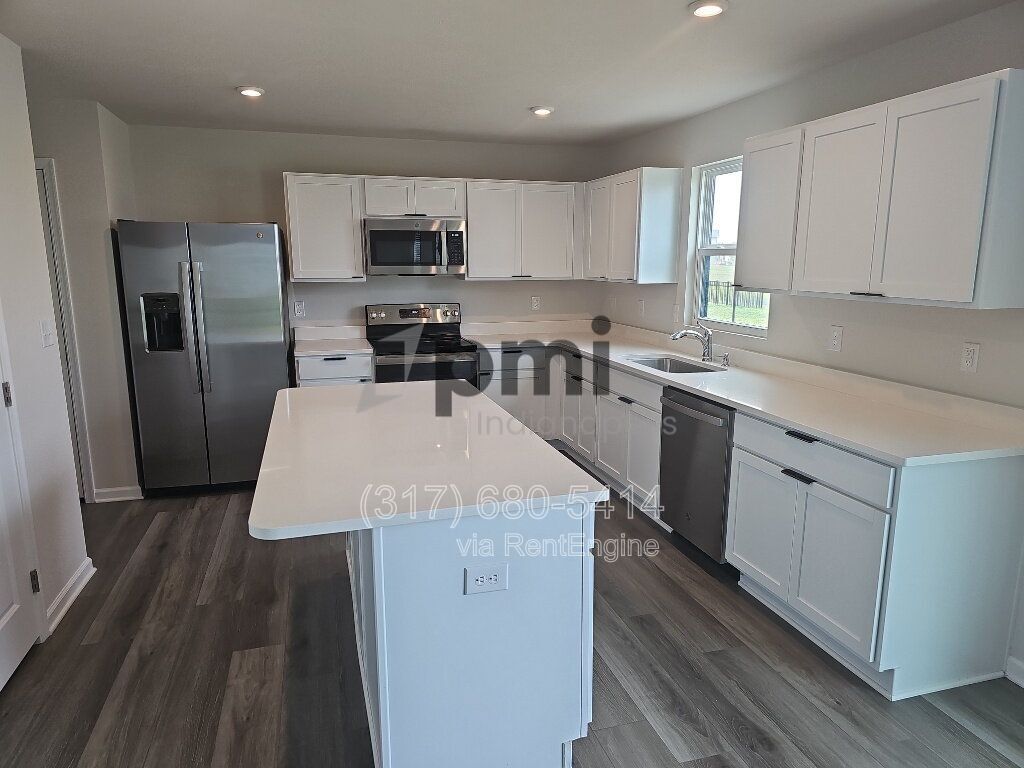 Building Photo - 1854 Cascades Dr