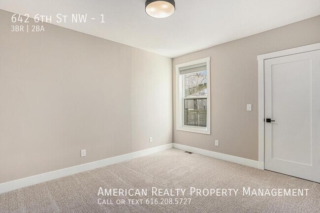 Building Photo - 642 6th St NW