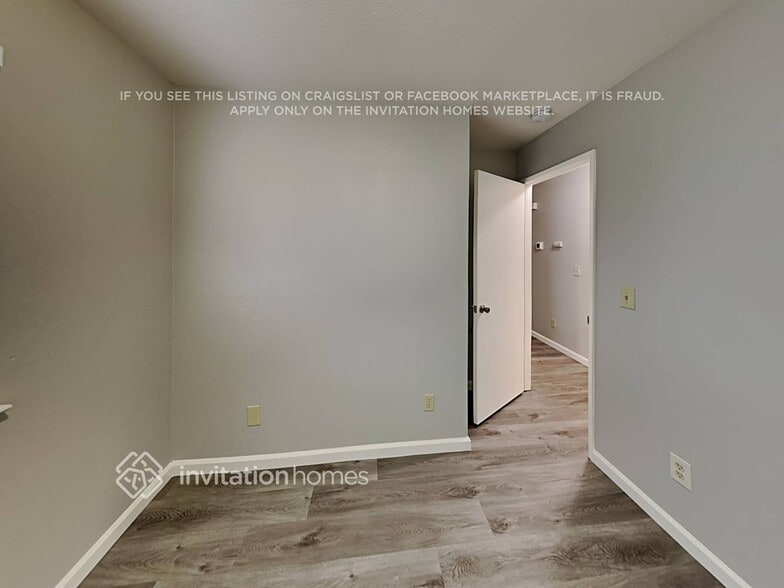 Building Photo - 598 Bernier Cir