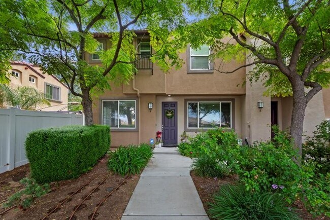 Primary Photo - Beautiful 3 bedroom townhouse available fo...