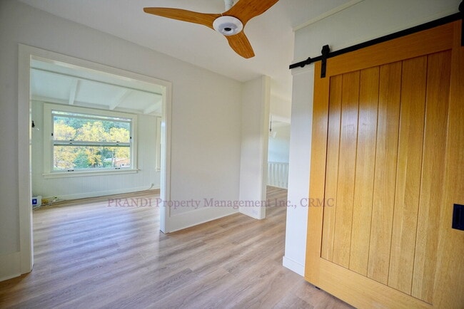 Building Photo - Lovely Two-Story Home With 3 Bedrooms and ...