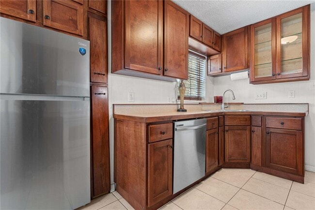Building Photo - 3606 W Royal Palm Cir