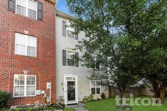 Building Photo - 4112 Brown Bark Cir