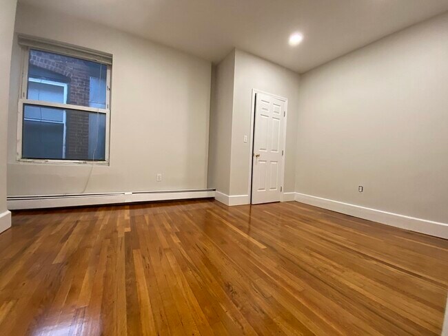 Building Photo - 7 Worcester St