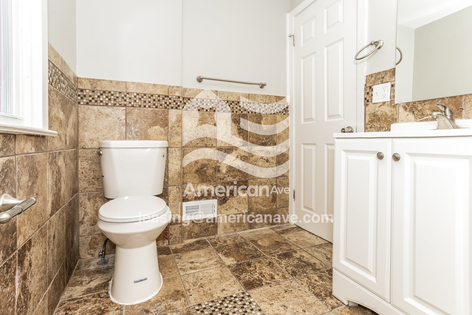 Building Photo - 4014 Somerset Ave