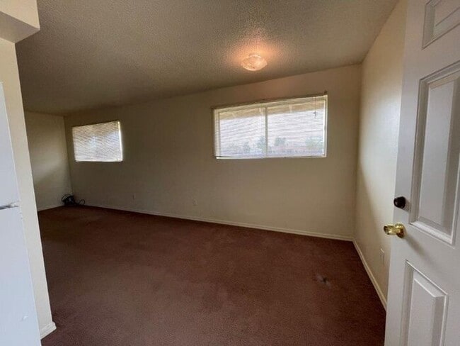 Building Photo - 36444 N 10th St