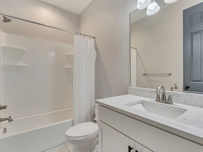 Building Photo - 3 Bedroom 2.5 Bathroom Home in Lehi!
