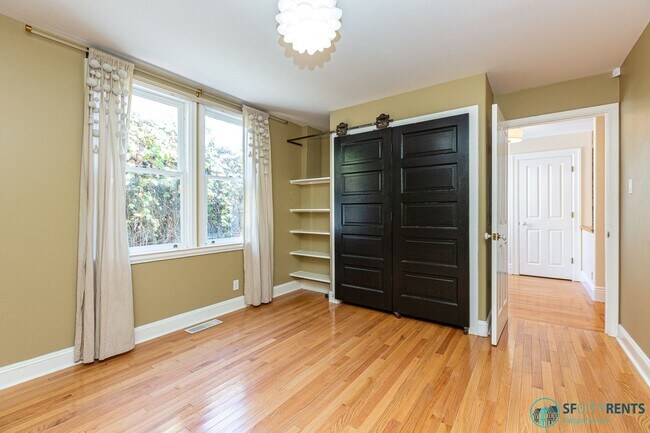 Building Photo - 1064 Carolina St