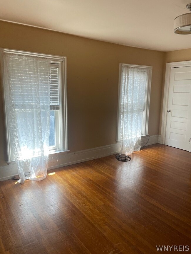 Building Photo - 382 Elmwood Ave
