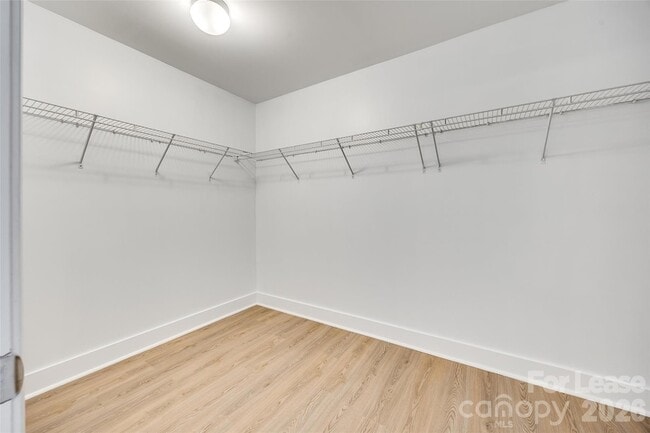 Building Photo - 3725 Planters Watch Dr