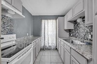 Building Photo - 440 W Siesta St