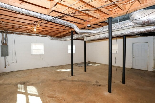 Building Photo - Private Retreat