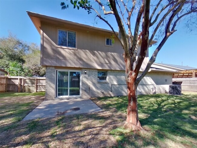 Building Photo - 7519 Lobera Dr