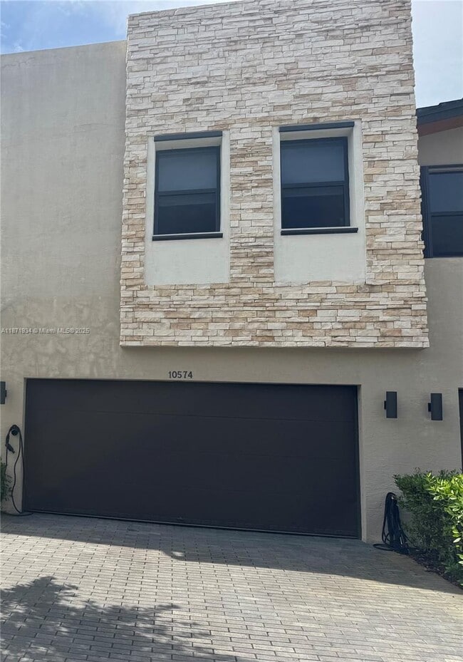 Building Photo - 10574 NW 81st Terrace