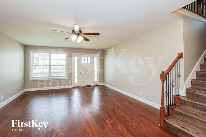 Building Photo - 2328 Colston Dr