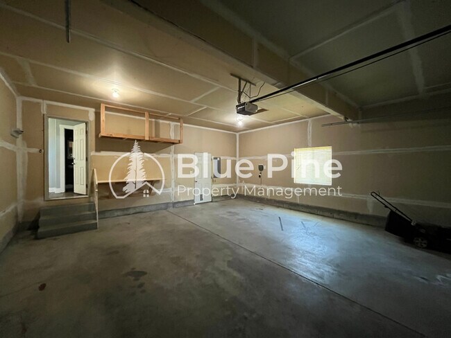 Building Photo - 157 Leesburg Ln