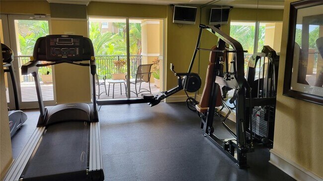 Building Photo - 1064 N Tamiami Trl