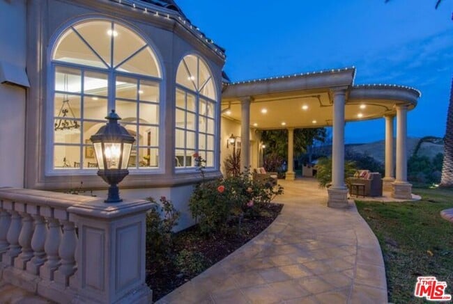 Building Photo - 3855 Brunston Ct
