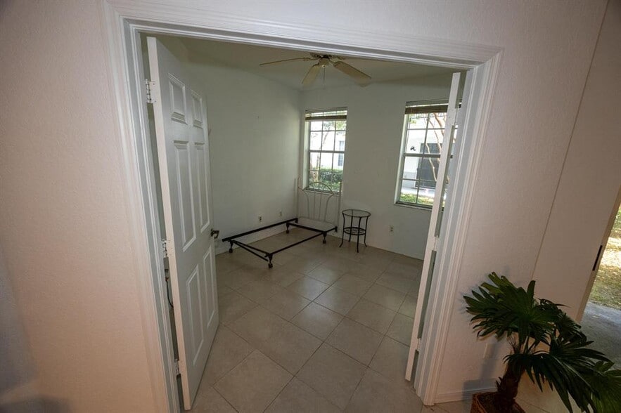 Building Photo - 781 SW 148th Ave