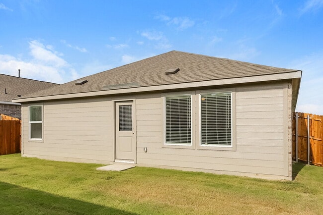 Building Photo - 103 Wild Rose Dr