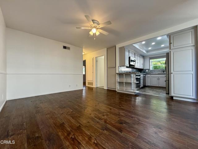 Building Photo - 997 Mobil Ave