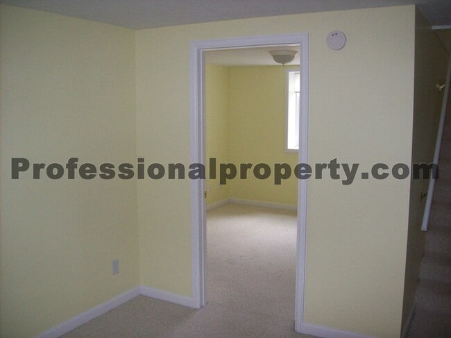 Building Photo - FOU1242