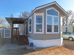 Building Photo - 3841 N Cascade Ave