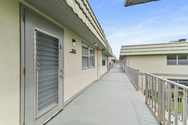 Building Photo - 520 Monaco Blvd