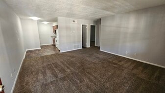 Building Photo - Knowles Pointe Apartments