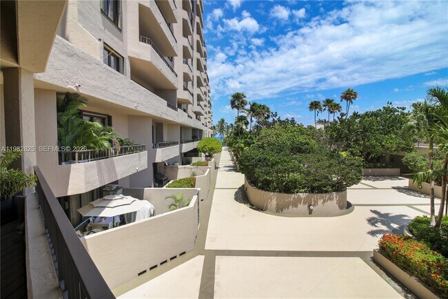 Building Photo - 201 Crandon Blvd