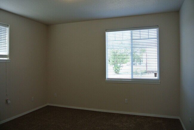 Building Photo - November Rent FREE ~ Spread Out and Live L...