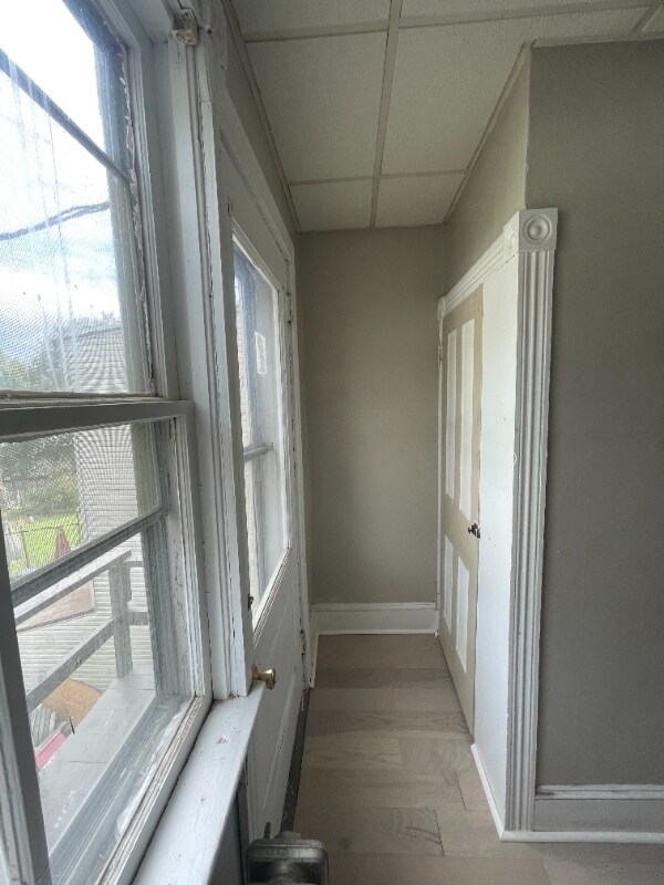 Building Photo - 582 Sunbury St