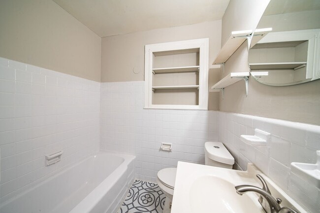 Building Photo - Beautifully Updated Corner Lot Home!