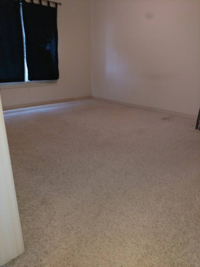 Building Photo - Upper-Level Condo with Mountain Views in Villas at Bear Creek!