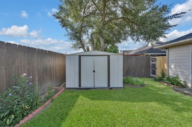 Building Photo - 18142 Westlock Ct