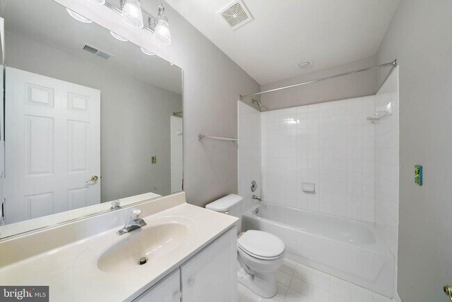 Building Photo - 3616 Sprigg St S