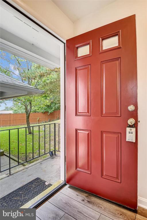 Building Photo - 13 Janwall Ct