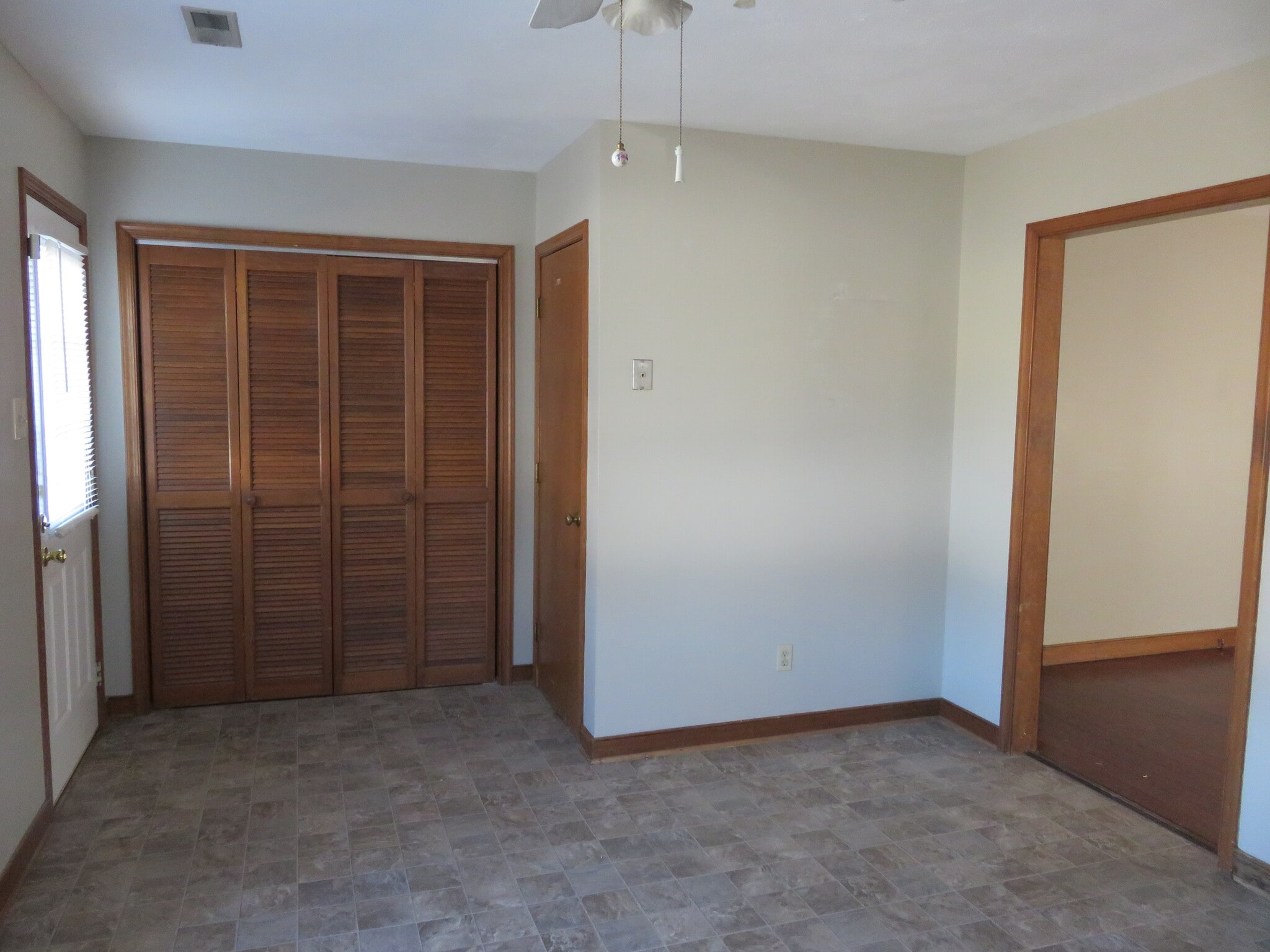 Building Photo - 7078 Ann Cabell Ct