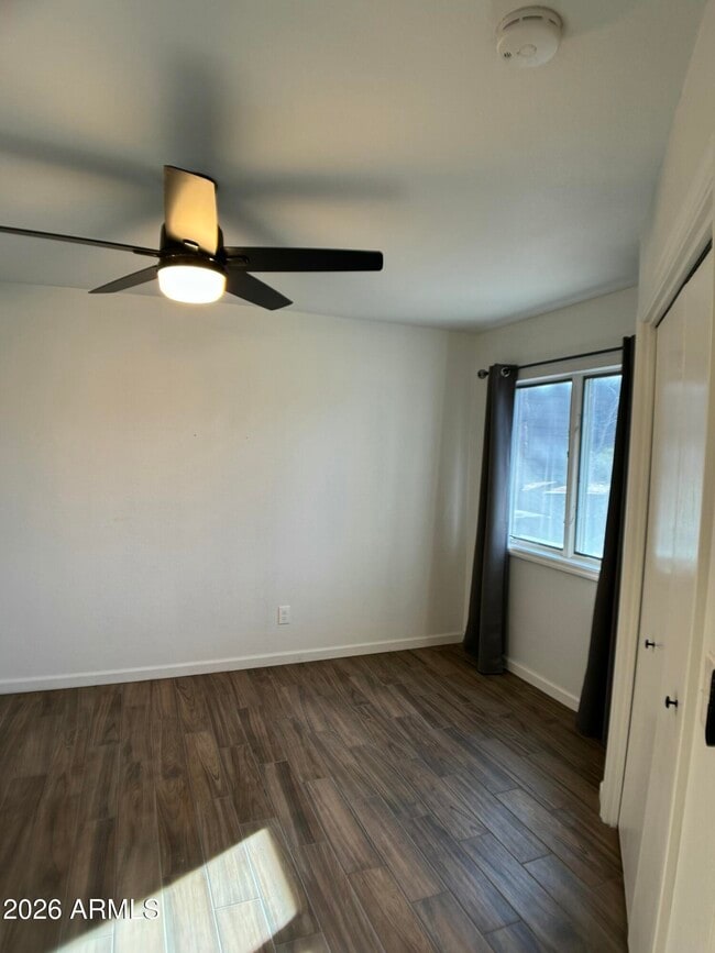 Building Photo - 905 N Beeline Hwy