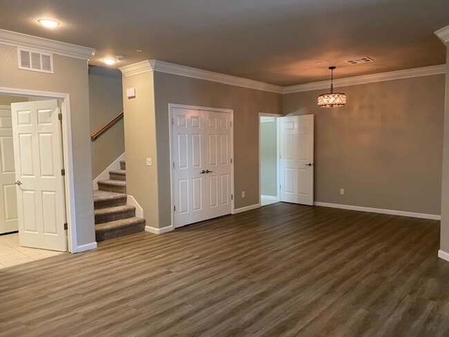 Building Photo - 1740 Wind Ranch Rd