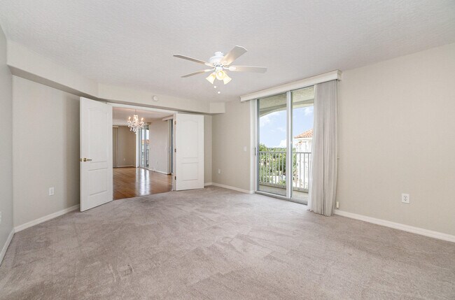 Building Photo - 801 Del Rio Way